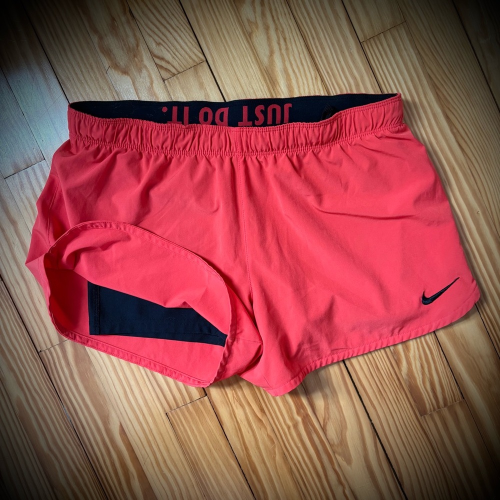 Women’s Nike Dri-Fit Shots